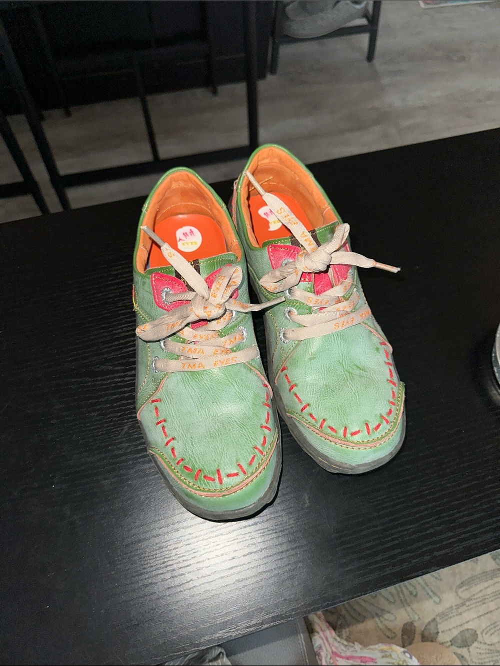Green Casual Lace-Up Shoes
